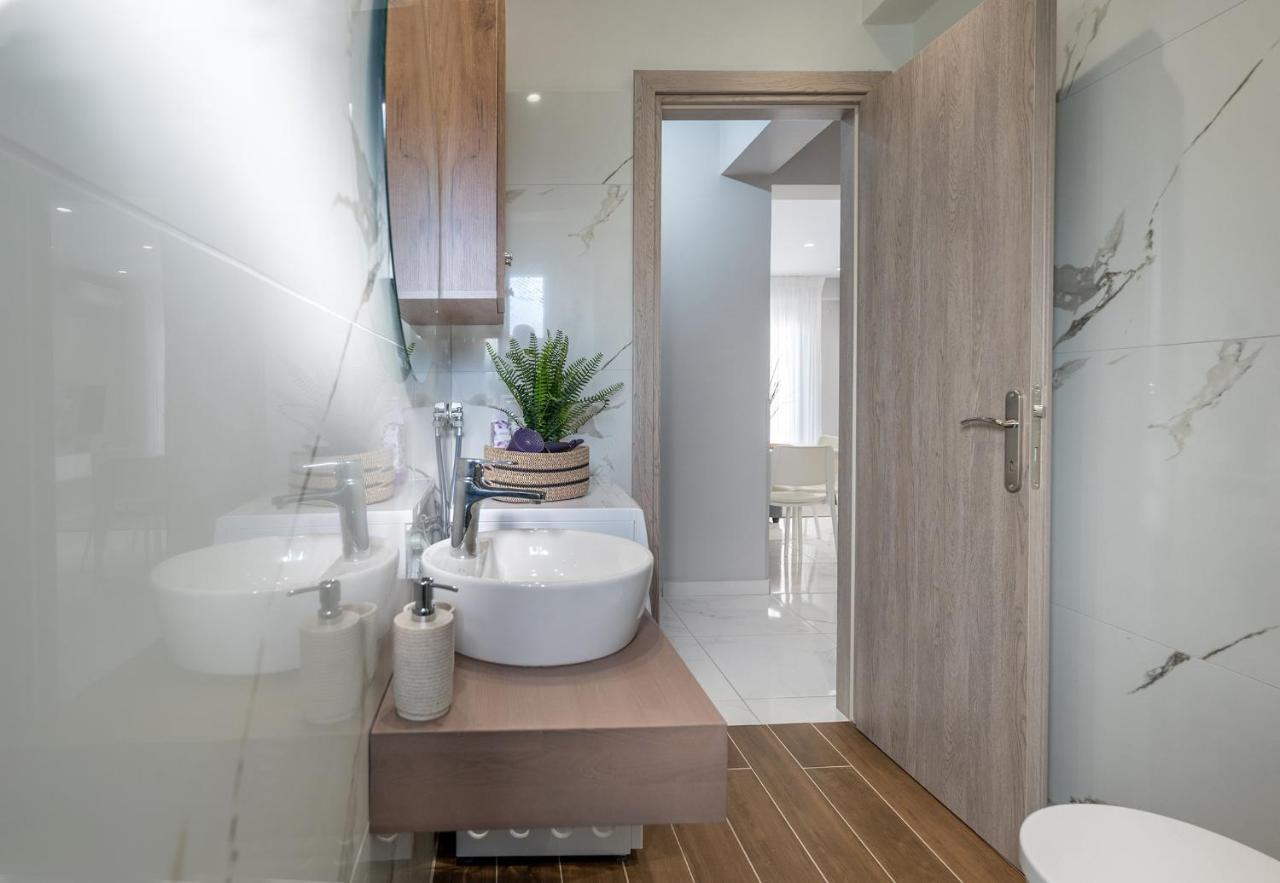 Nk Luxury Apartments Preveza Exterior photo